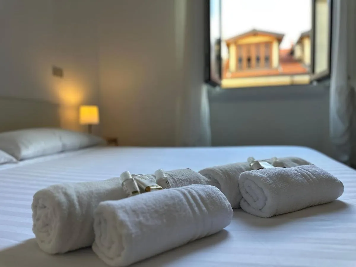 Xenia Apartments - Bright And Elegant Apartment Milan
