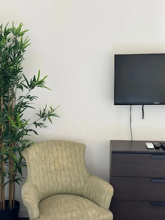 Xenia Apartments - Bright And Elegant Apartment Milan