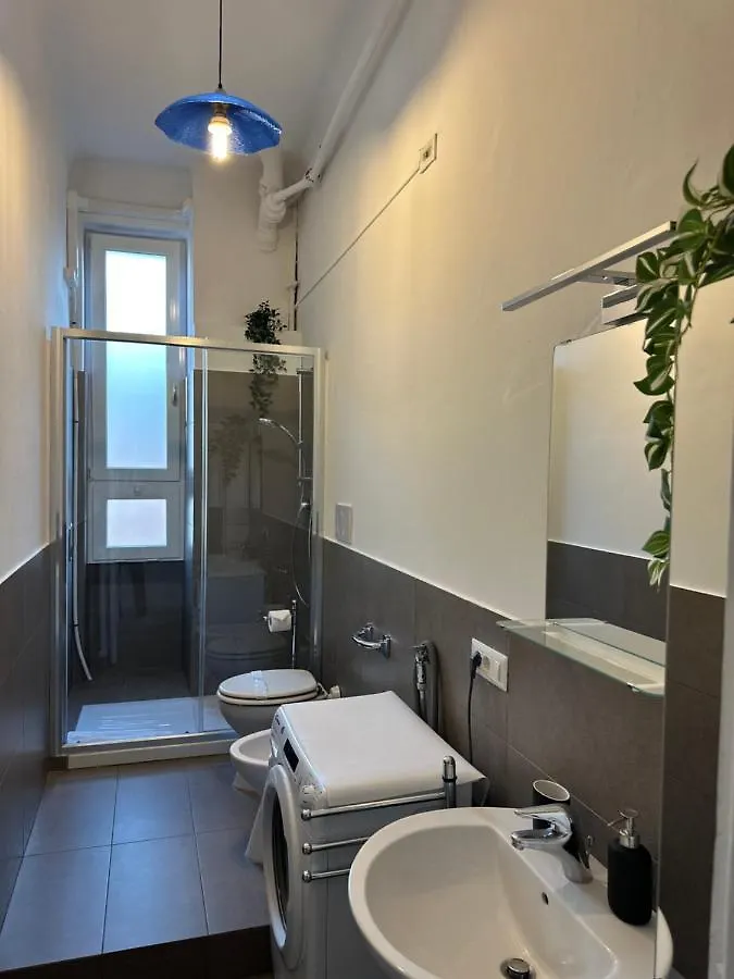 Xenia Apartments - Bright And Elegant Apartment Milan Italy