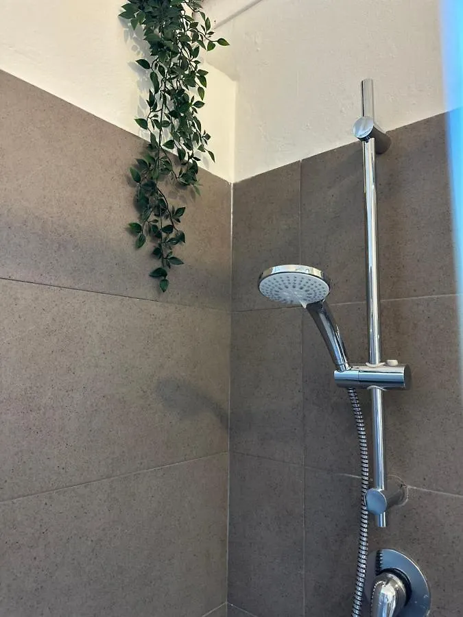 Xenia Apartments - Bright And Elegant Apartment Milan